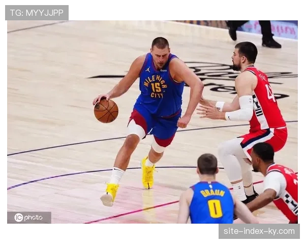 掘金约基奇下场后球队攻防效率骤降 替补深度成争冠隐忧