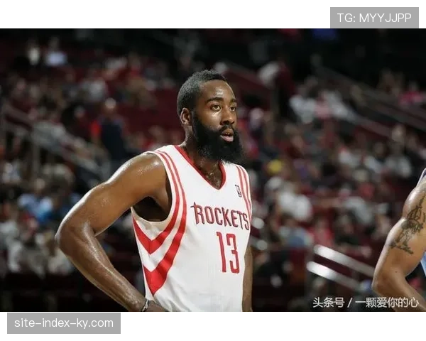 上海防守端百回合失分101.9 限制对手进攻篮板率26.2%均第一